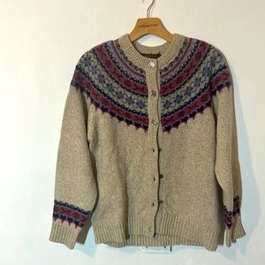 Vintage 1980s or 1990s  Eddie Bauer sweater